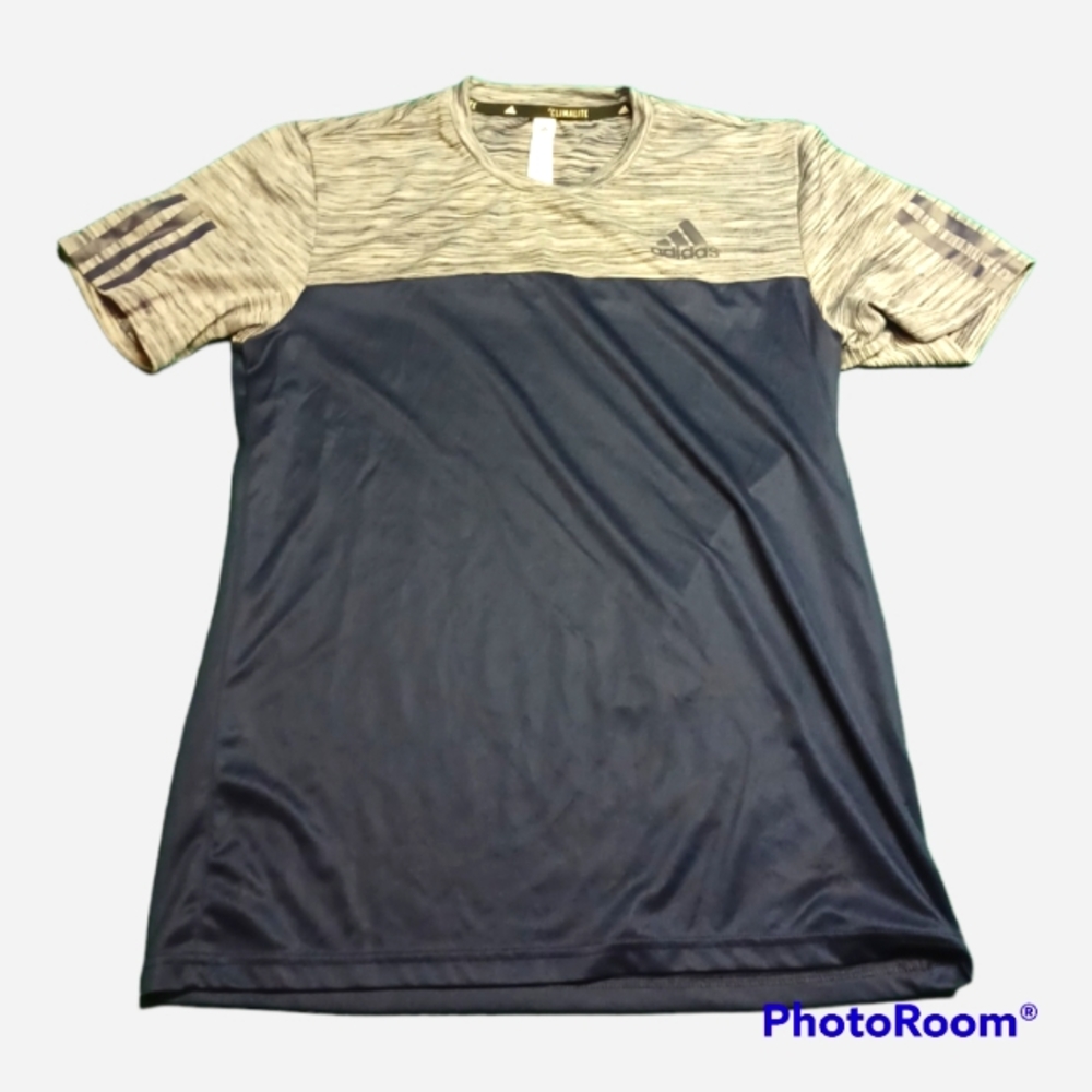 Adidas t-shirt